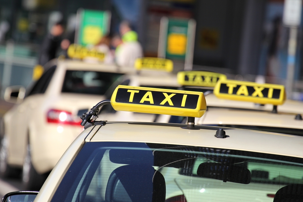 【タクシー運転手】一日のスケジュール例を紹介